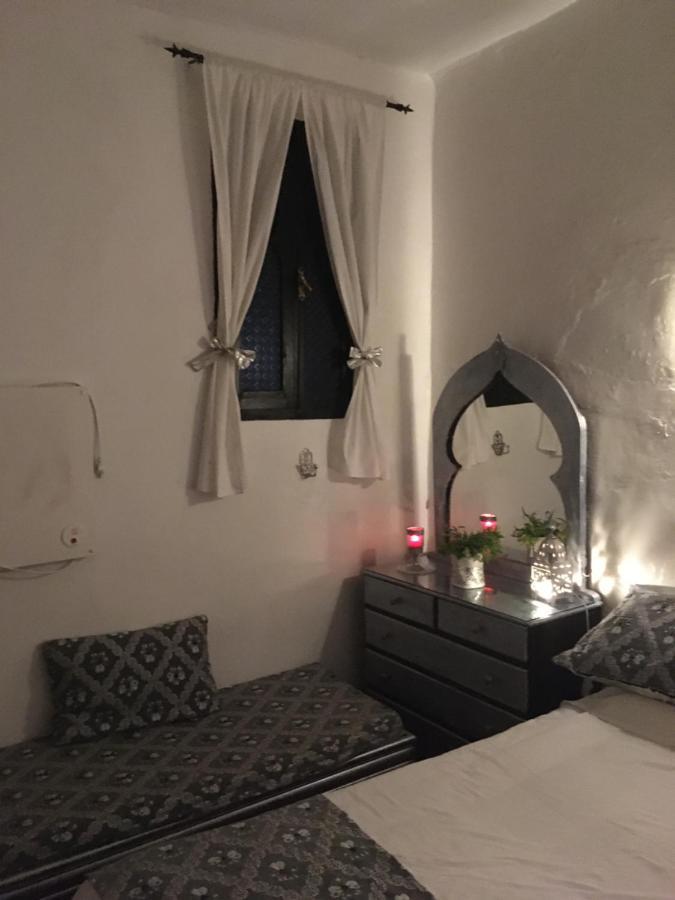 Hathor ,Casa Marroqui Con Dos Terrazas En La Medina Antigua , Ideal Parejas!! Wifi!! Асила Экстерьер фото